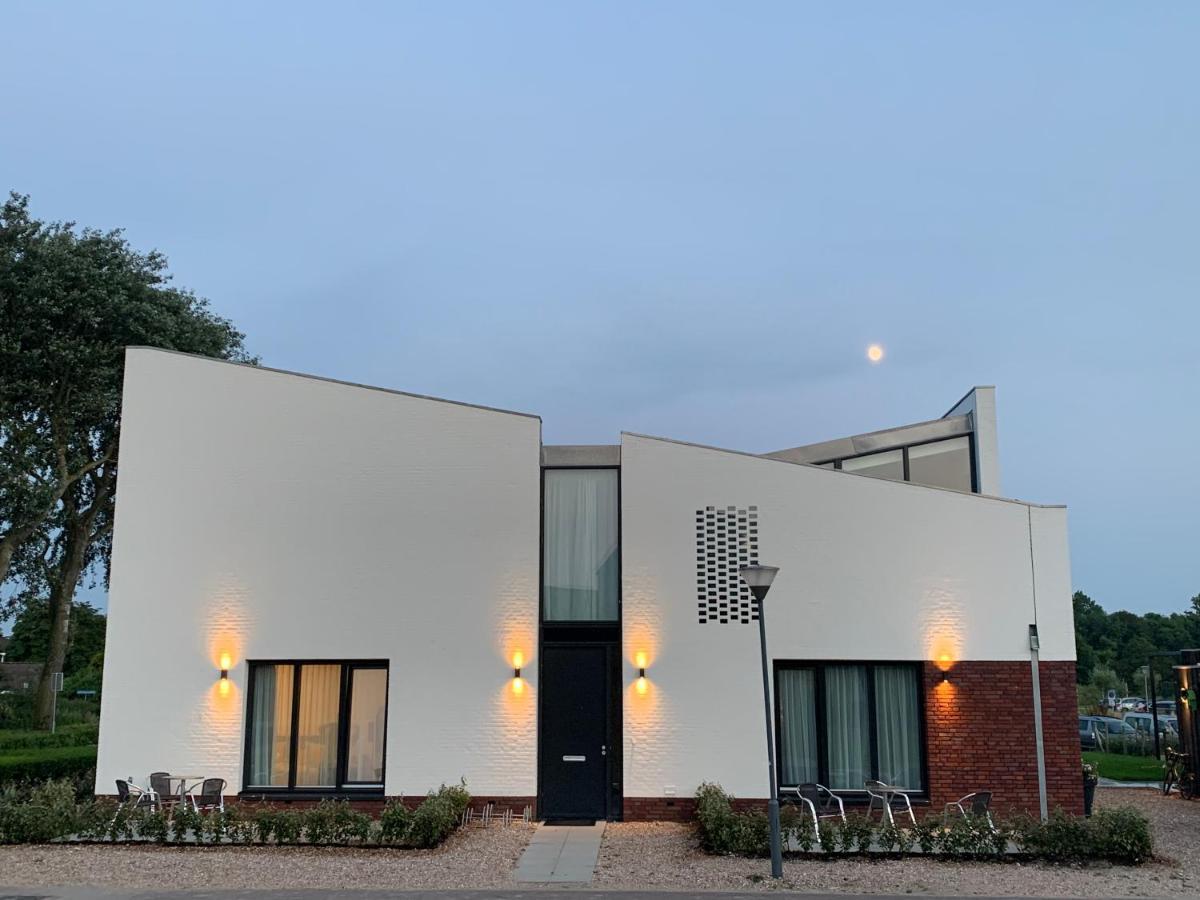 Roosjesweg 2 Gastenkamer Met Parkeerplaats En Terras Eg ดอมเบิร์ก ภายนอก รูปภาพ